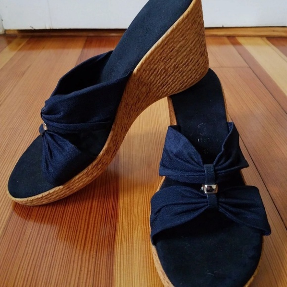 Navy wedge sandals - Picture 2 of 2